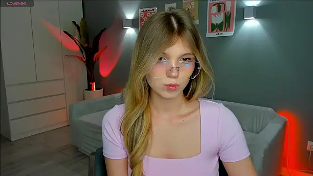 linakorvin online show from December 2025 01:26:01 PM