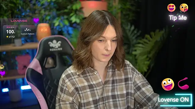 xoxo molly online show from November 2025 10:03:02 PM