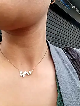 Jade 1-9 online show from October 2025 08:09:02 PM