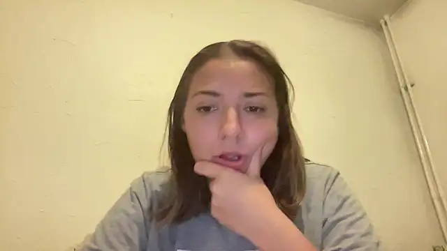 Snapshot of looloopaul chatting on October 2025 01:34:01 PM looloopaul online show from October 2025 01:34:01 PM