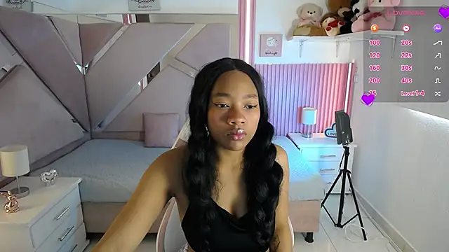 Charlotte ebony  online show from October 2025 01:09:01 PM