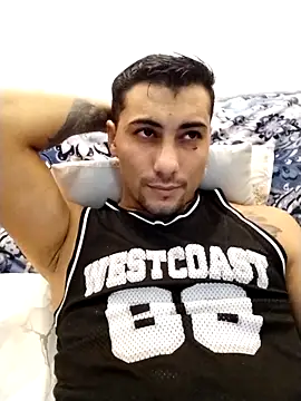 gooddboy01 online show from October 2025 08:09:02 PM