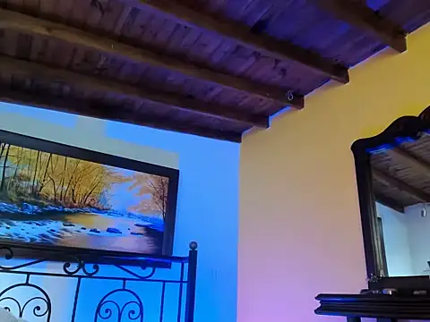 Zulyhenao online show from October 2025 03:55:02 PM