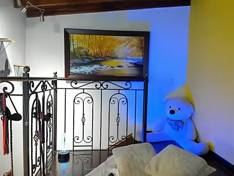 Zulyhenao online show from November 2025 11:22:01 AM