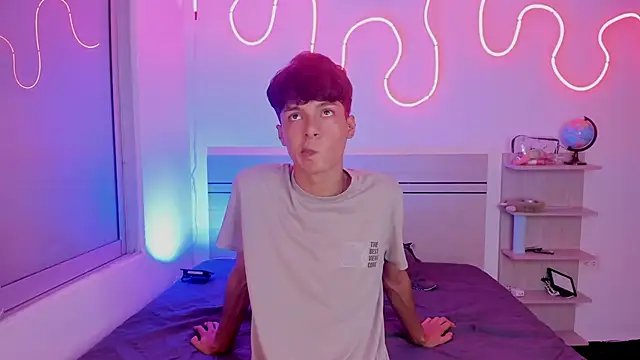 luccas ferreira online show from November 2025 07:08:02 PM