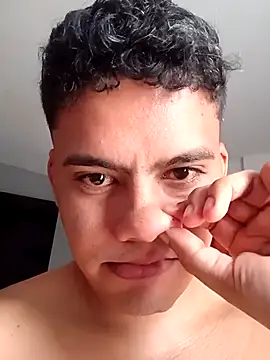 luigidickk online show from October 2025 01:11:02 PM