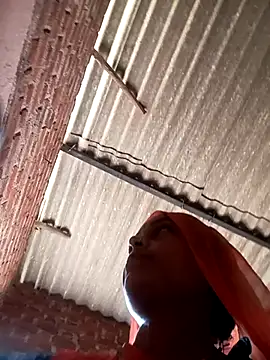 Snapshot of Mona7070 chatting on October 2025 06:44:01 AM Mona7070 online show from October 2025 06:44:01 AM