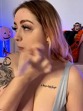 KellyMoors online show from November 2025 01:39:02 AM