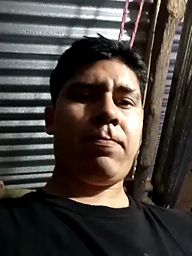 Travieso loco9 online show from April 2026 11:06:01 PM