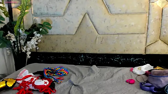 Julieta Slav3 online show from May 2026 09:10:02 PM