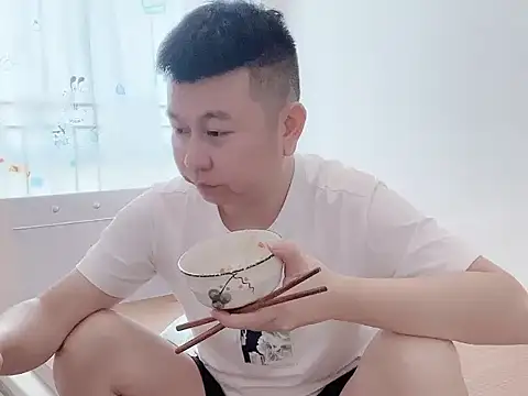 Snapshot of dachui_168 chatting on October 2025 04:24:02 AM dachui 168 online show from October 2025 04:24:02 AM