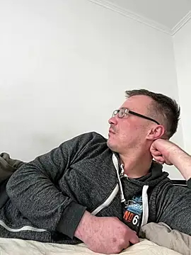 viktor1992-1-1 online show from March 2026 10:34:02 AM