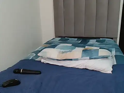 Sex bomb30 online show from October 2025 09:06:01 PM