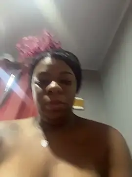 Priihmedeiros online show from December 2025 09:27:01 AM