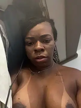 Priihmedeiros online show from April 2026 08:39:02 AM