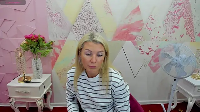 Hanna any4 online show from October 2025 11:07:02 AM