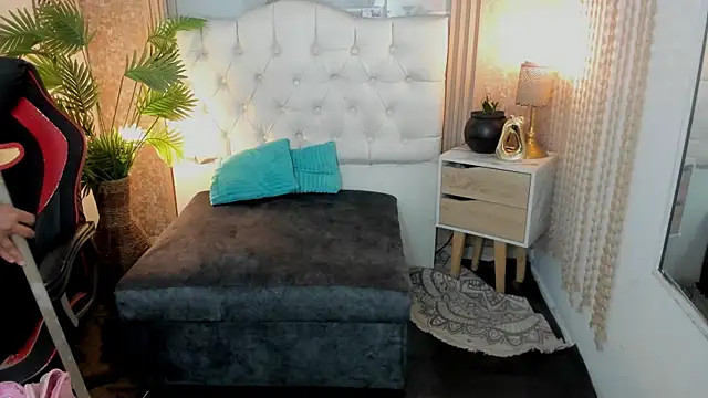 AriaVega online show from April 2026 01:16:02 PM