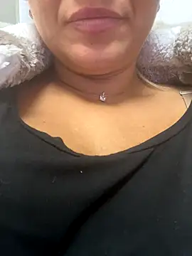 Daiana Andra online show from October 2025 12:39:02 PM