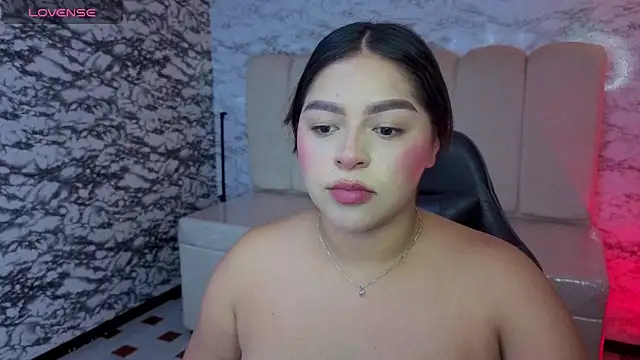 Snapshot of Dayan_v_ chatting on February 2026 08:04:01 PM Dayan v online show from February 2026 08:04:01 PM