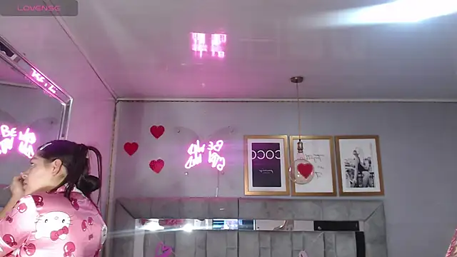 Snapshot of Dayan_v_ chatting on February 2026 01:11:01 PM Dayan v online show from February 2026 01:11:01 PM