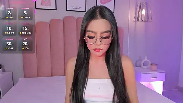 mara swan  online show from November 2025 04:12:02 PM