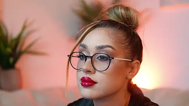 AileenKiss online show from October 2025 06:41:01 PM