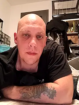 Snapshot of Kobradera1984 chatting on November 2025 11:04:02 PM Kobradera1984 online show from November 2025 11:04:02 PM