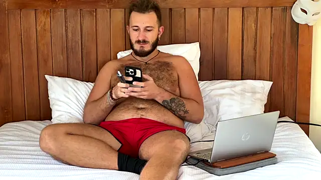 Snapshot of mrmaxiy chatting on May 2026 07:47:01 AM mrmaxiy online show from May 2026 07:47:01 AM