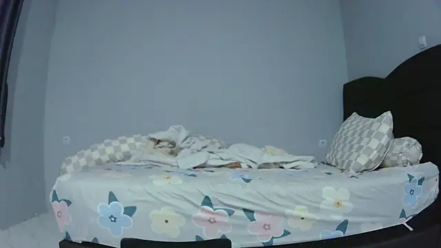 Snapshot of latexidn chatting on October 2025 03:29:01 PM latexidn online show from October 2025 03:29:01 PM