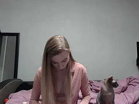 sophieryder online show from November 2025 08:14:01 AM