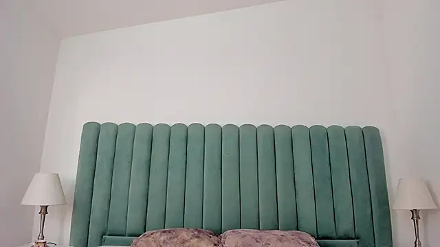 Snapshot of Alanha__ chatting on November 2025 03:05:02 AM Alanha online show from November 2025 03:05:02 AM