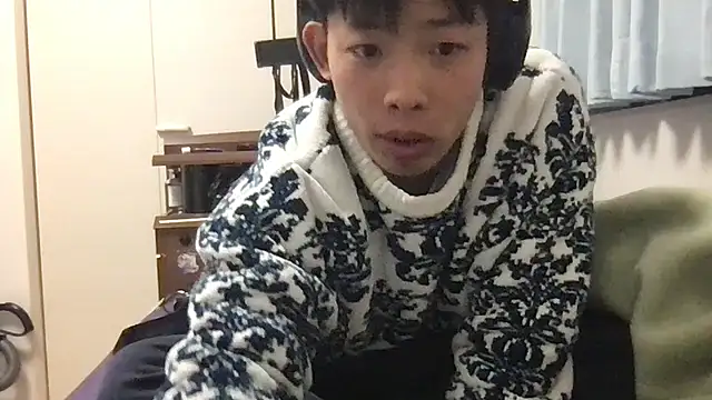 aooya online show from December 2025 09:52:01 PM