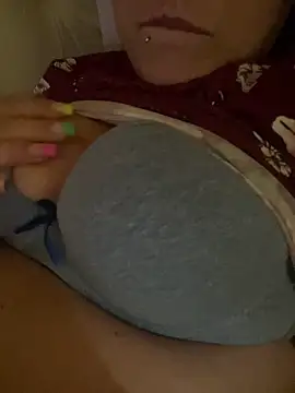 Bionda19 online show from November 2025 01:31:01 PM