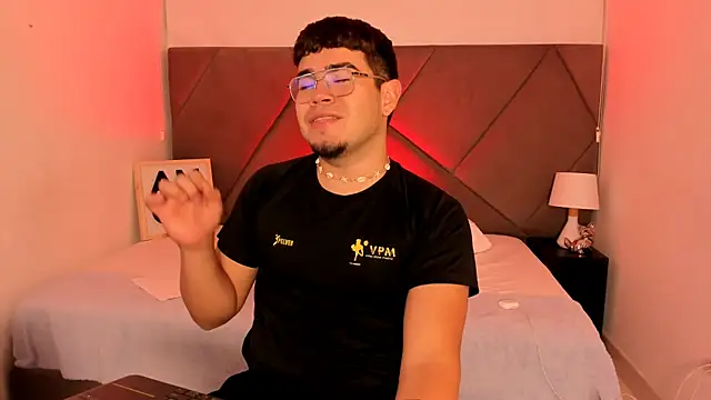 Snapshot of thiago_occonor chatting on October 2025 01:06:02 AM thiago occonor online show from October 2025 01:06:02 AM