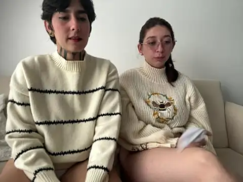 DaisyEmily online show from March 2026 09:43:02 PM