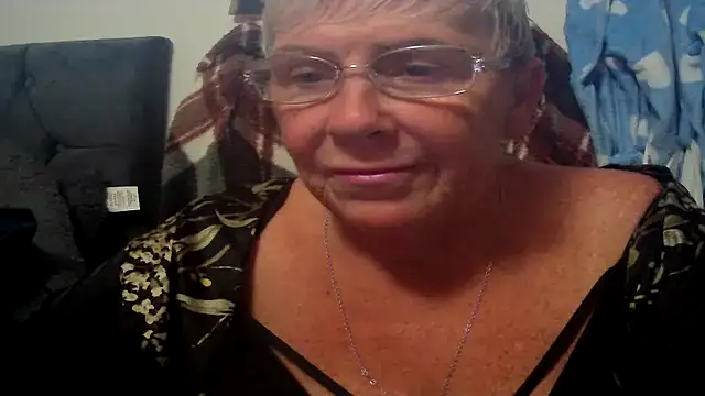 Snapshot of Playful_MILF_Demi chatting on June 2026 07:18:02 PM Playful MILF Demi online show from June 2026 07:18:02 PM