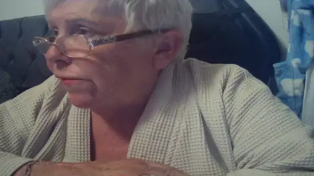 Snapshot of Playful_MILF_Demi chatting on June 2026 09:54:02 PM Playful MILF Demi online show from June 2026 09:54:02 PM