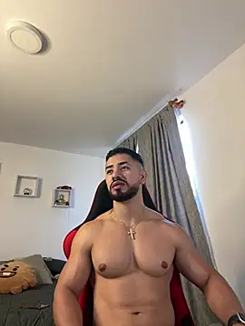 Ezzio Scolaro online show from March 2026 10:14:02 PM