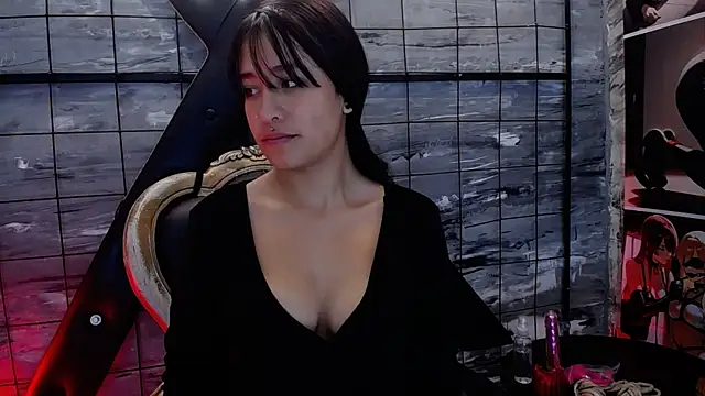 Lily Walker online show from October 2025 12:06:01 PM