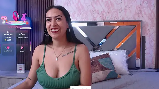 Mature juliana1 online show from October 2025 12:37:02 PM