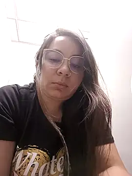 Snapshot of Hatria_Nuu chatting on October 2025 06:06:01 PM Hatria Nuu online show from October 2025 06:06:01 PM