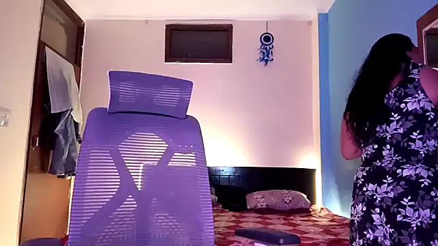 Snapshot of horny_milf_couple chatting on July 2026 07:21:01 PM horny milf couple online show from July 2026 07:21:01 PM