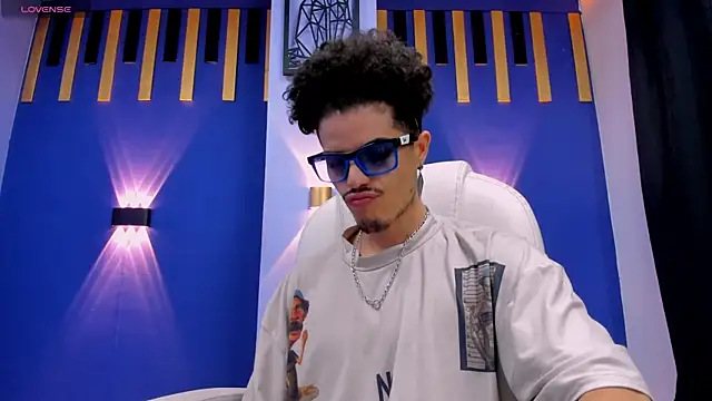 Snapshot of imsammytop chatting on November 2025 01:49:02 PM imsammytop online show from November 2025 01:49:02 PM