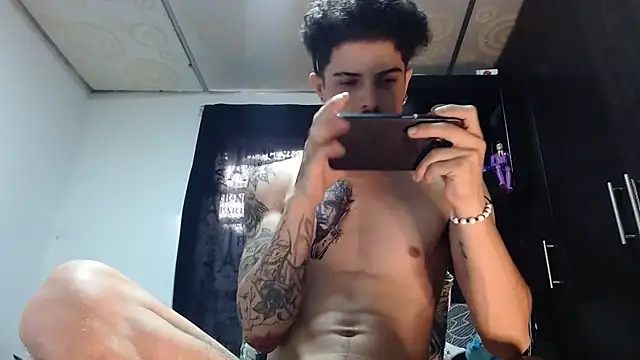 Snapshot of imsammytop chatting on December 2025 02:01:02 PM imsammytop online show from December 2025 02:01:02 PM