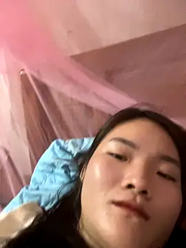 Beautiful-light22 online show from October 2025 02:01:02 AM