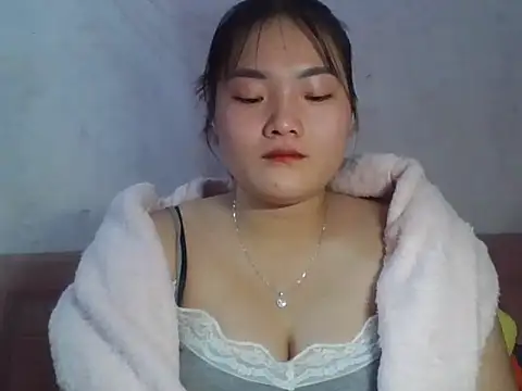 Beautiful-light22 online show from December 2025 03:26:02 AM