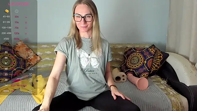 Snapshot of Amalia_Mio chatting on December 2025 08:23:01 AM Amalia Mio online show from December 2025 08:23:01 AM