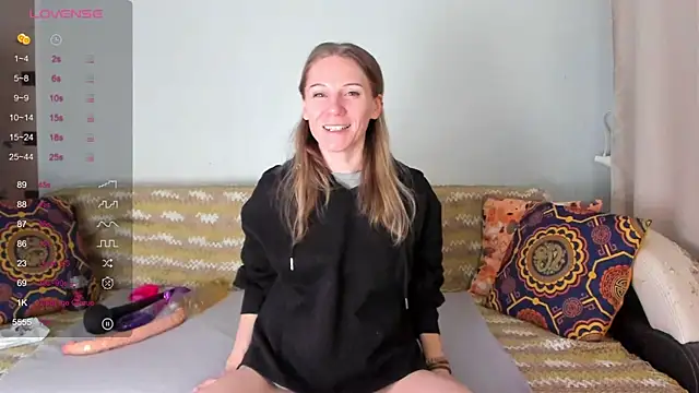 Snapshot of Amalia_Mio chatting on December 2025 08:09:02 AM Amalia Mio online show from December 2025 08:09:02 AM