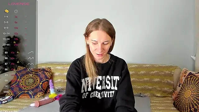 Snapshot of Amalia_Mio chatting on January 2026 09:35:01 AM Amalia Mio online show from January 2026 09:35:01 AM