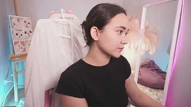 Snapshot of ShadowLotus_ chatting on October 2025 06:04:01 AM ShadowLotus  online show from October 2025 06:04:01 AM